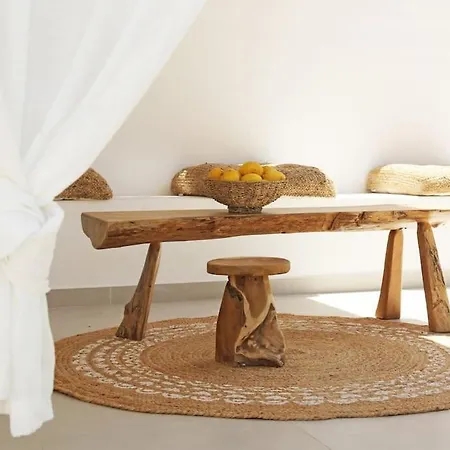 Syrolia Village Apartment Kini